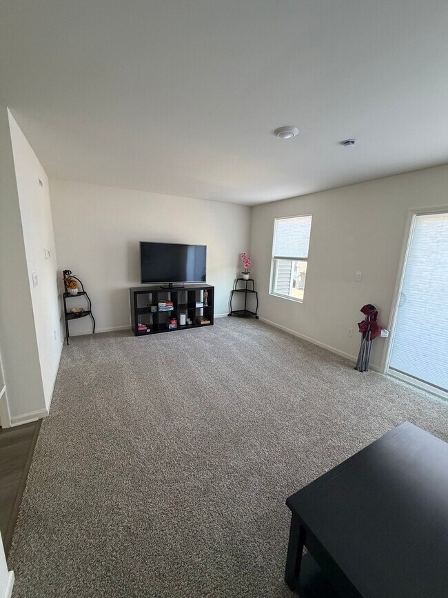 Foto del edificio - 1555 Sequoia Wy
