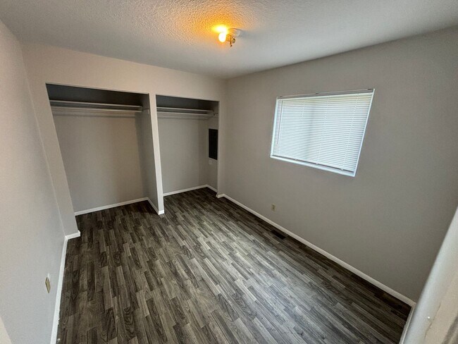 Building Photo - 1420 Liberty