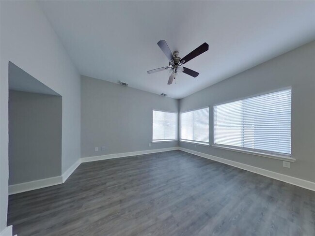 Building Photo - 15839 S Alley Ct