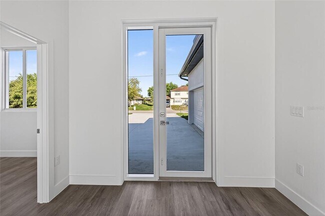 Foto del edificio - 511 Sweetwater Dr