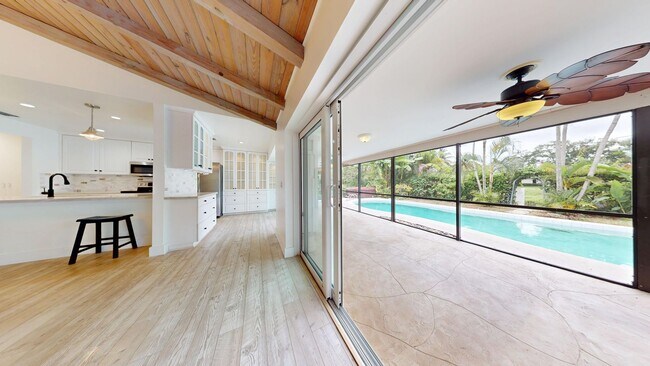 Foto del edificio - 3BR/ 3BA Pool Home   *Near Burns Rd Aquatic Center & Park * No HOA * 12+ Month Lease Options Avai...