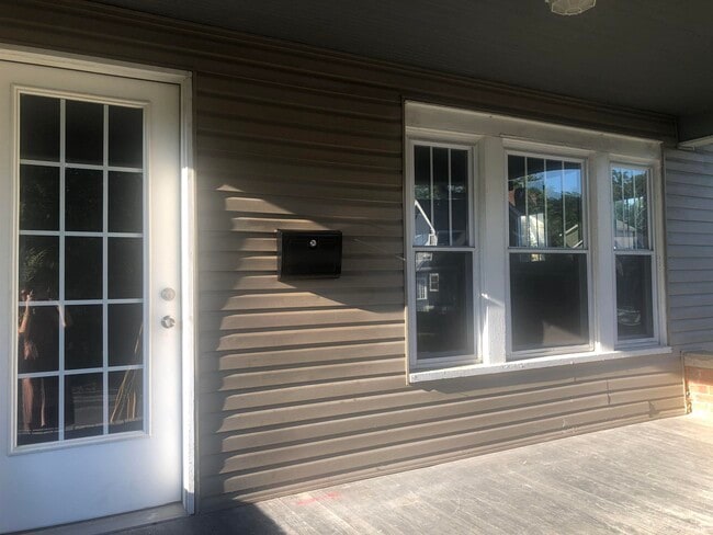 Foto del edificio - 600 E 1st St