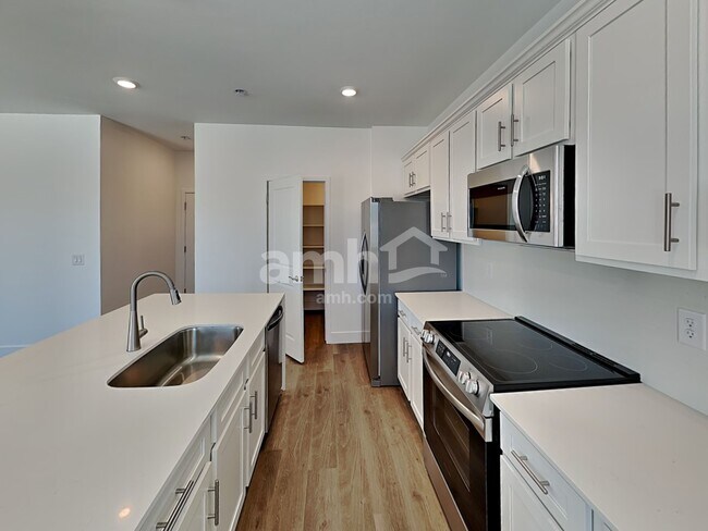Foto del edificio - 9527 E Friedel Dr