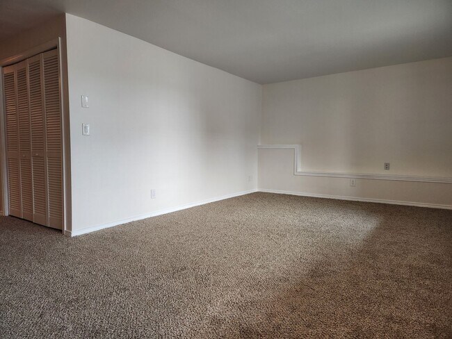 Foto del edificio - 9717 Danwood Ln NW