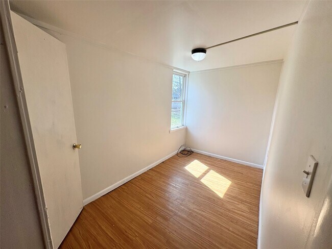 Foto del edificio - 100 St Charles St