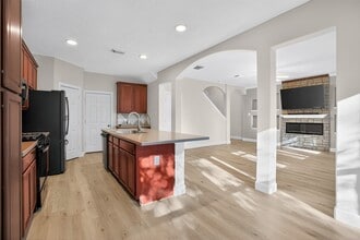 Building Photo - 126 Silver Penny Dr