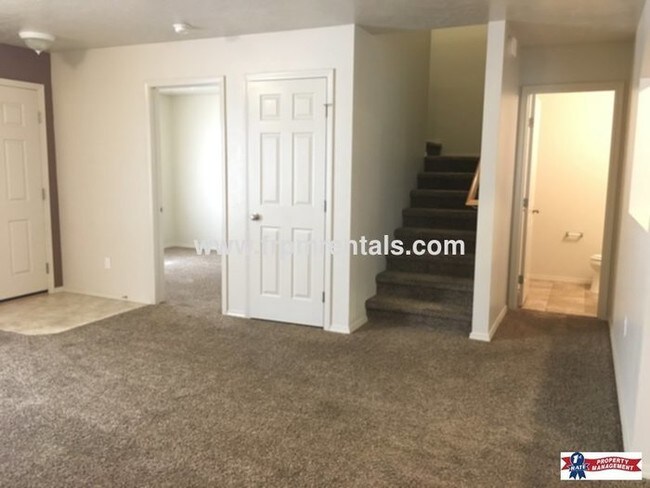 Building Photo - 8256 W Mojave Dr