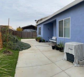Building Photo - 13648 Santa Rosa Ave