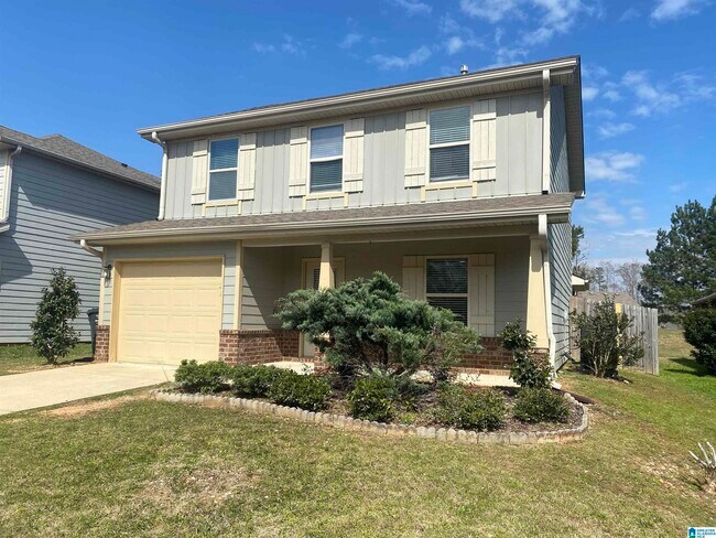 Foto del edificio - 4853 Woodford Wy