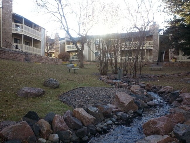 Building Photo - **Leasing Special** Newly renovated 1 Bed/...