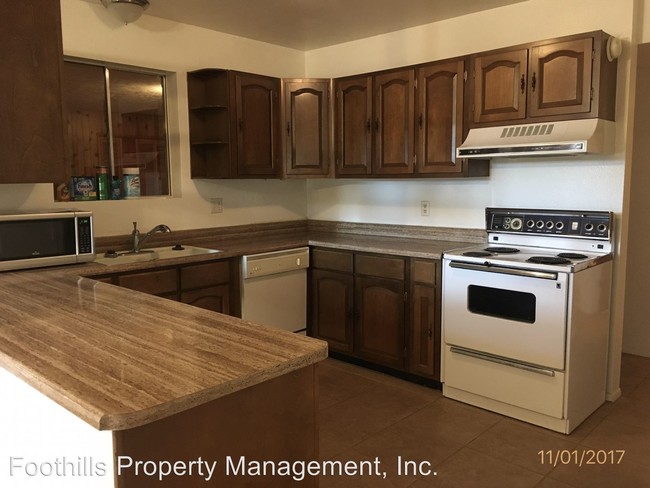Building Photo - 3555 E Rimrock Dr