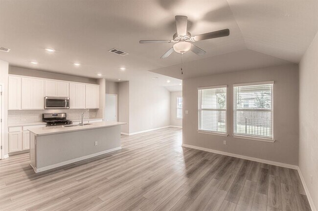 Building Photo - 11307 Soules Ln