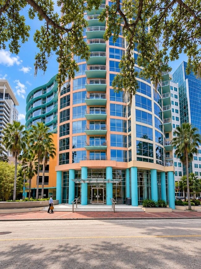 322 E Central Blvd