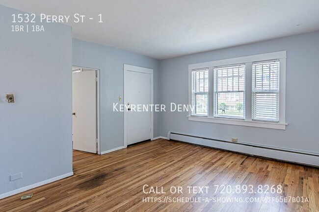 Building Photo - Upstairs 1-Bedroom with Unbeatable Locatio...