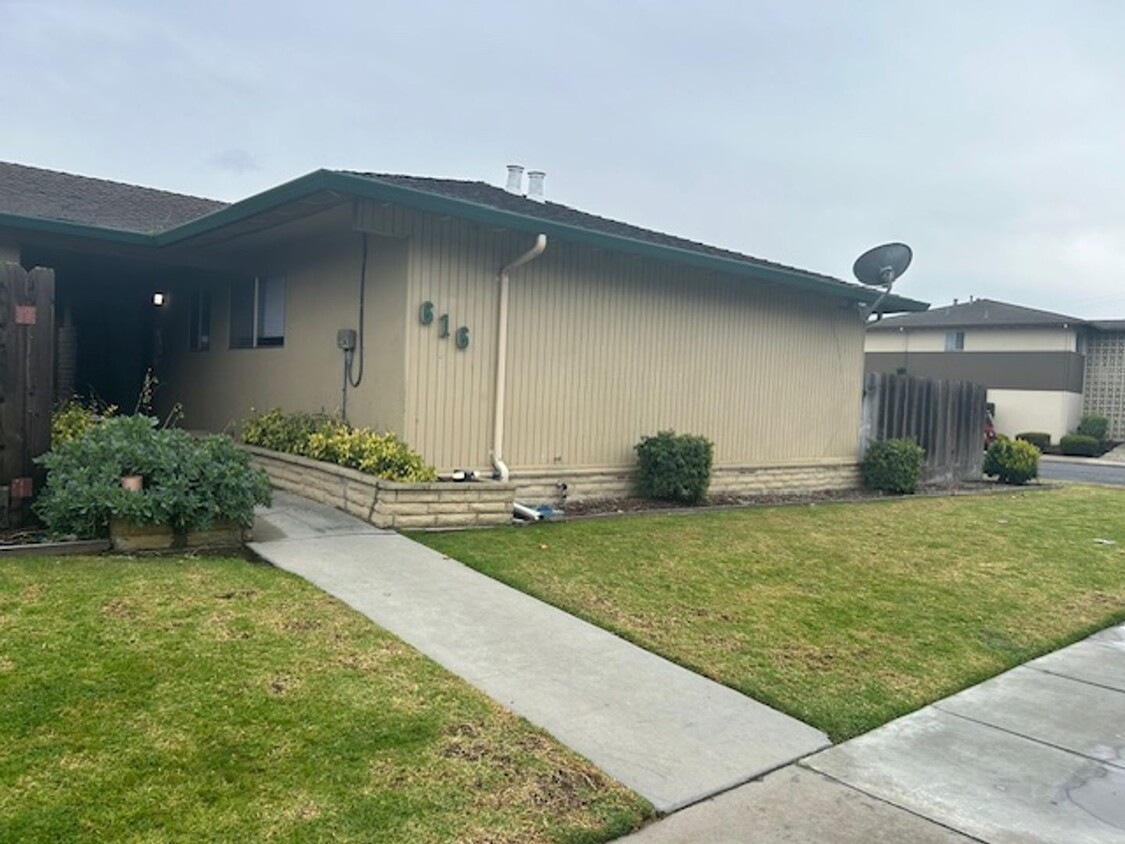 Foto principal - 3BR/ 2BA IN SOUTH SALINAS