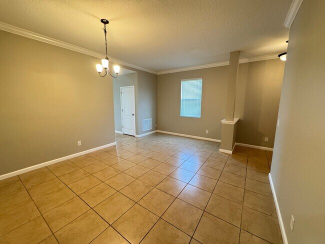 Building Photo - Beautiful 4 bedroom home with Water View!!