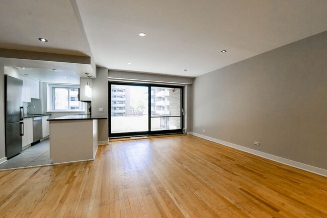 Building Photo - 3435 Rue Drummond