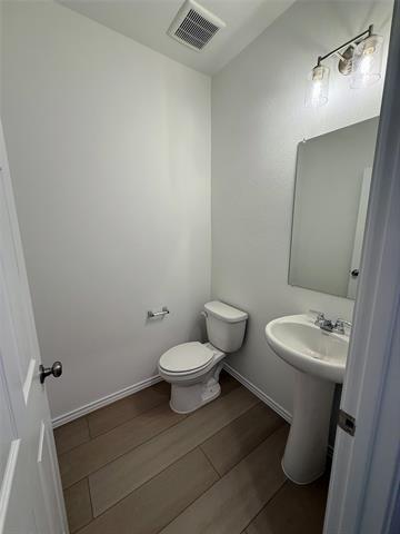 Foto del edificio - 1422 Tramore Wy