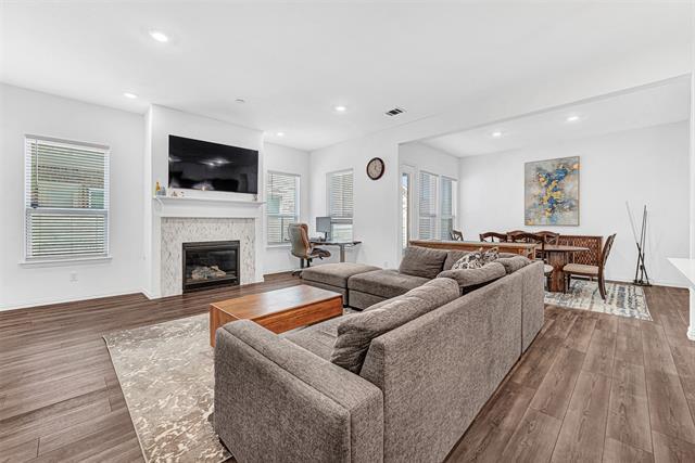 Foto del edificio - 5314 Depot Dr