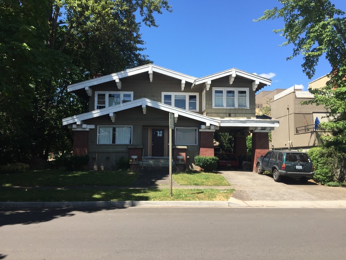 Primary Photo - 351 W 10th Ave