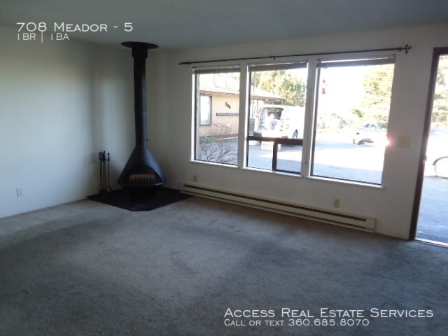 Primary Photo - 708 Meador Ave