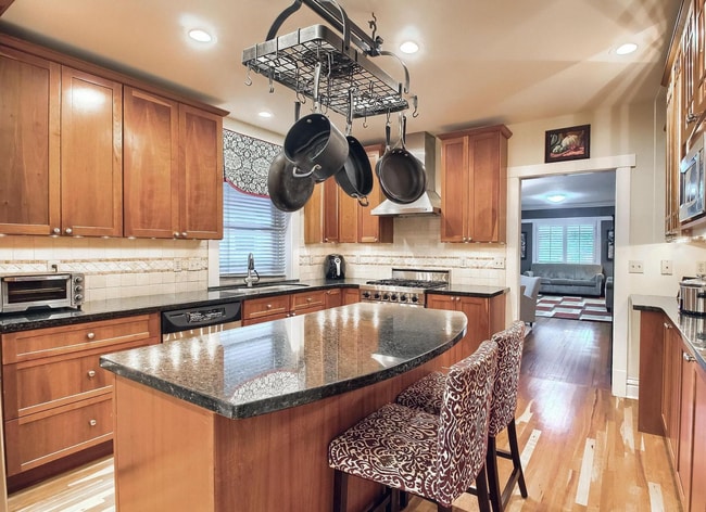 Building Photo - Updated Home near Wash Park!