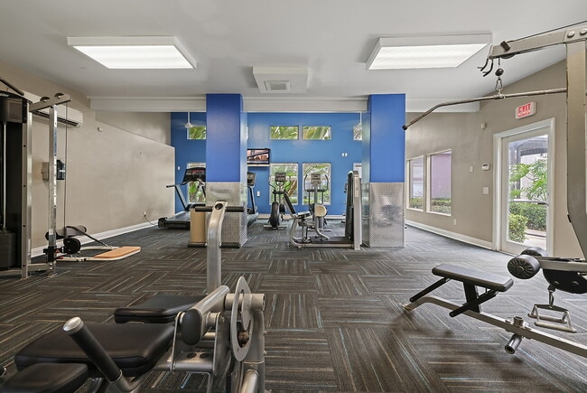 Building Photo - Villa Siena