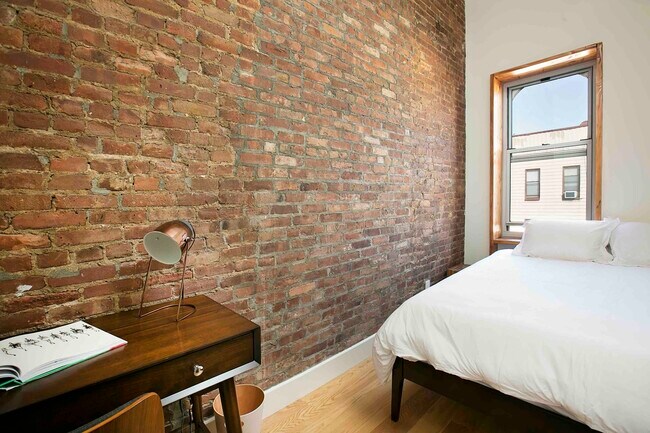 Foto del edificio - 231 Stanhope St