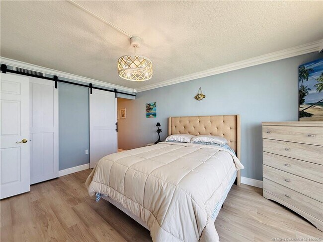 Foto del edificio - 10680 S Ocean Dr