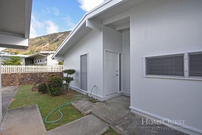 Foto del edificio - 3/2 in Kokohead Terrace, Hawaii Kai - $3500