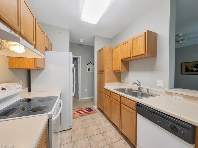 Building Photo - 7940 Preserve Cir