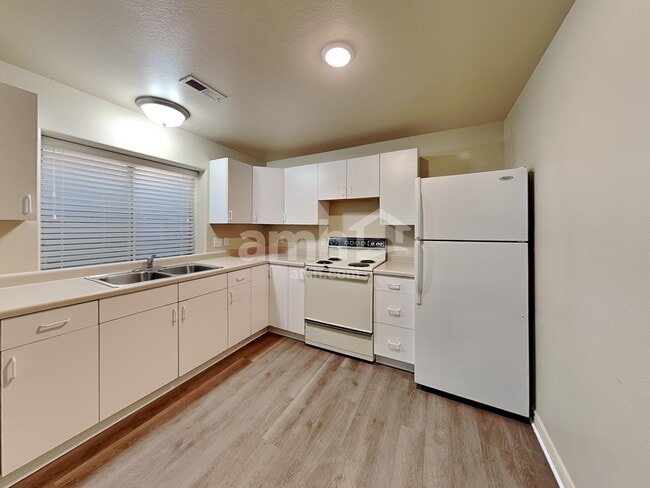 Building Photo - 4017 W 6550 S