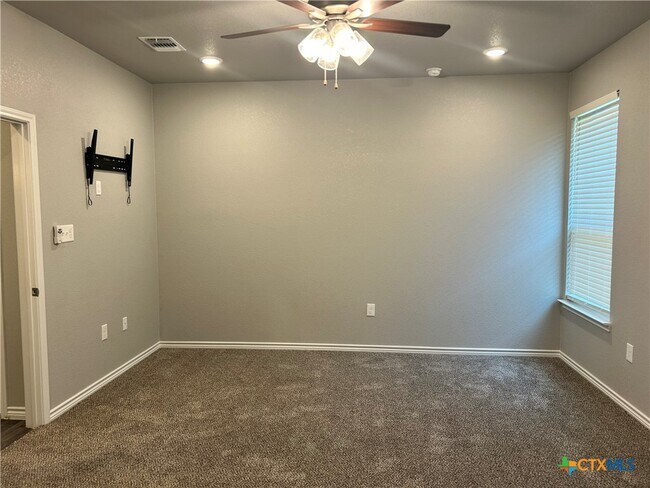 Foto del edificio - 7817 Purvis St