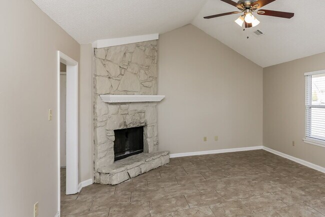 Foto del edificio - 5305 Oak Court Cove N