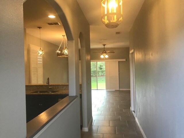 Building Photo - 201 Wentworth Grande Dr