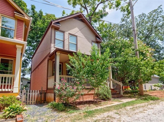 Foto del edificio - 658 Narrow Ave SE