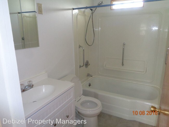 Building Photo - 3 br, 1 bath House - 4433 Mitchell Avenue