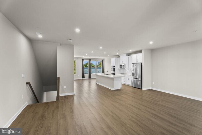 Building Photo - 13558 Innovation Station Lp