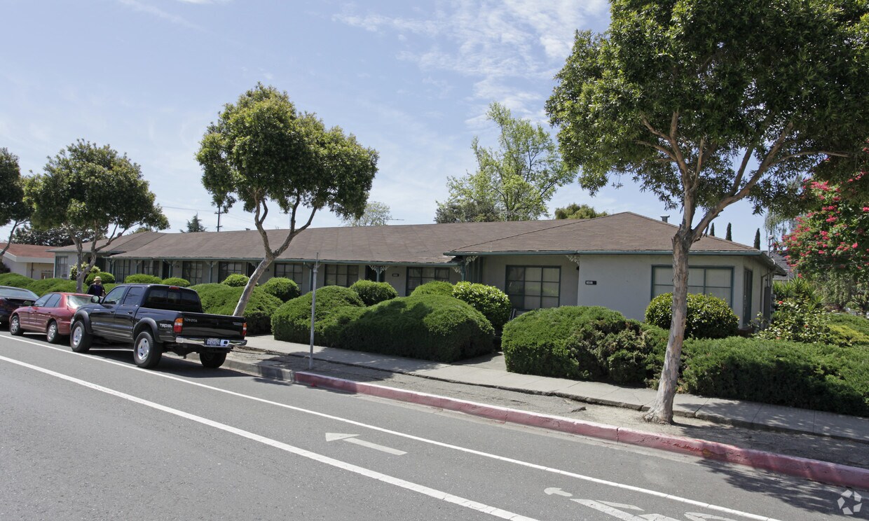Foto principal - 1411 Bancroft Ave