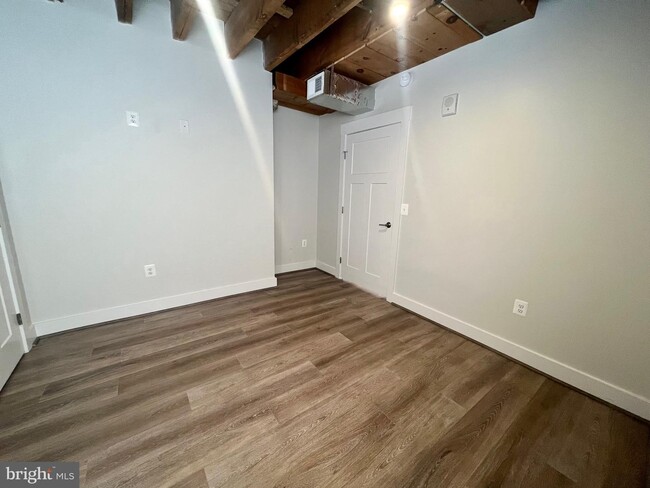 Building Photo - 401 Princess Anne St