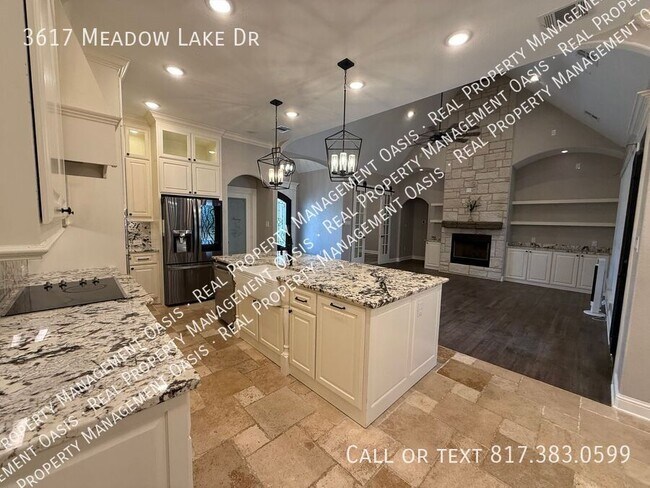 Foto del edificio - 3617 Meadow Lake Dr