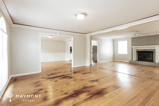 Foto del edificio - 111 Morehead Ct