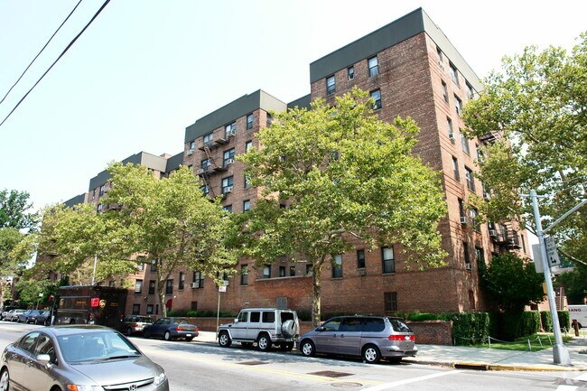 Foto del edificio - 3813 149th St