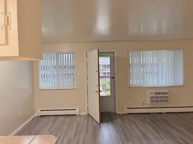 Foto del edificio - 375 S Depew St