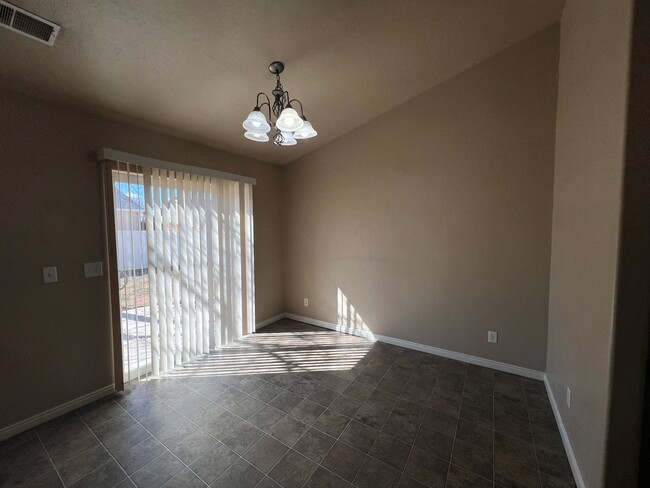Building Photo - 3 bed 2 bath Single Family Home in Cedar W...