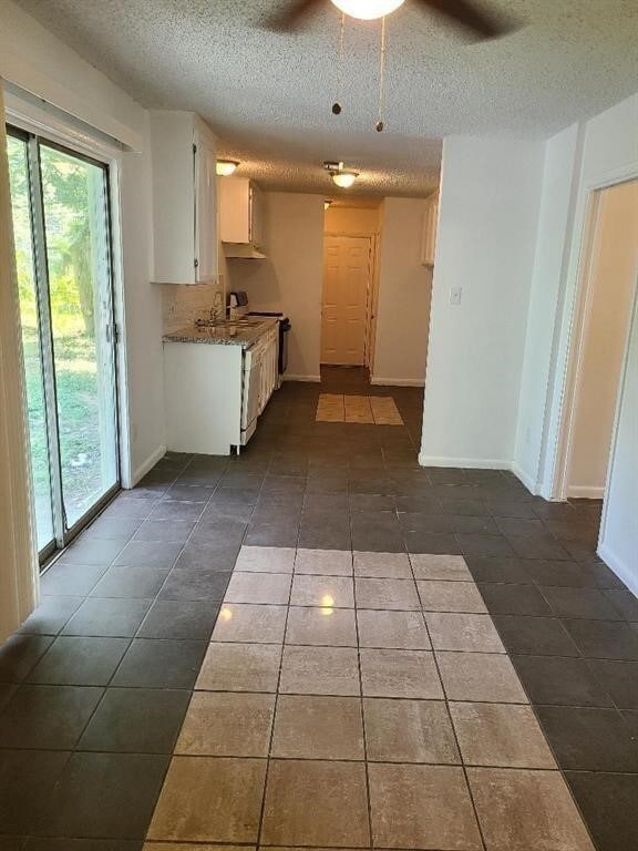 Building Photo - 5203 Kelling St