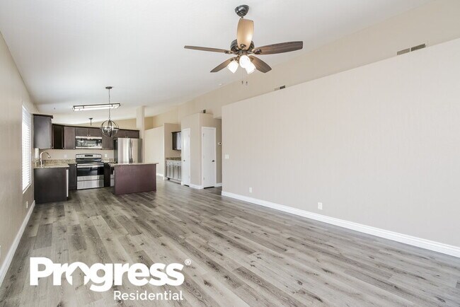 Foto del edificio - 8836 E Dartmouth St