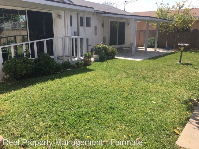 Building Photo - 3 br, 2 bath House - 1119 Tonopah Ave