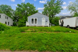 Building Photo - 5421 Janet Ave