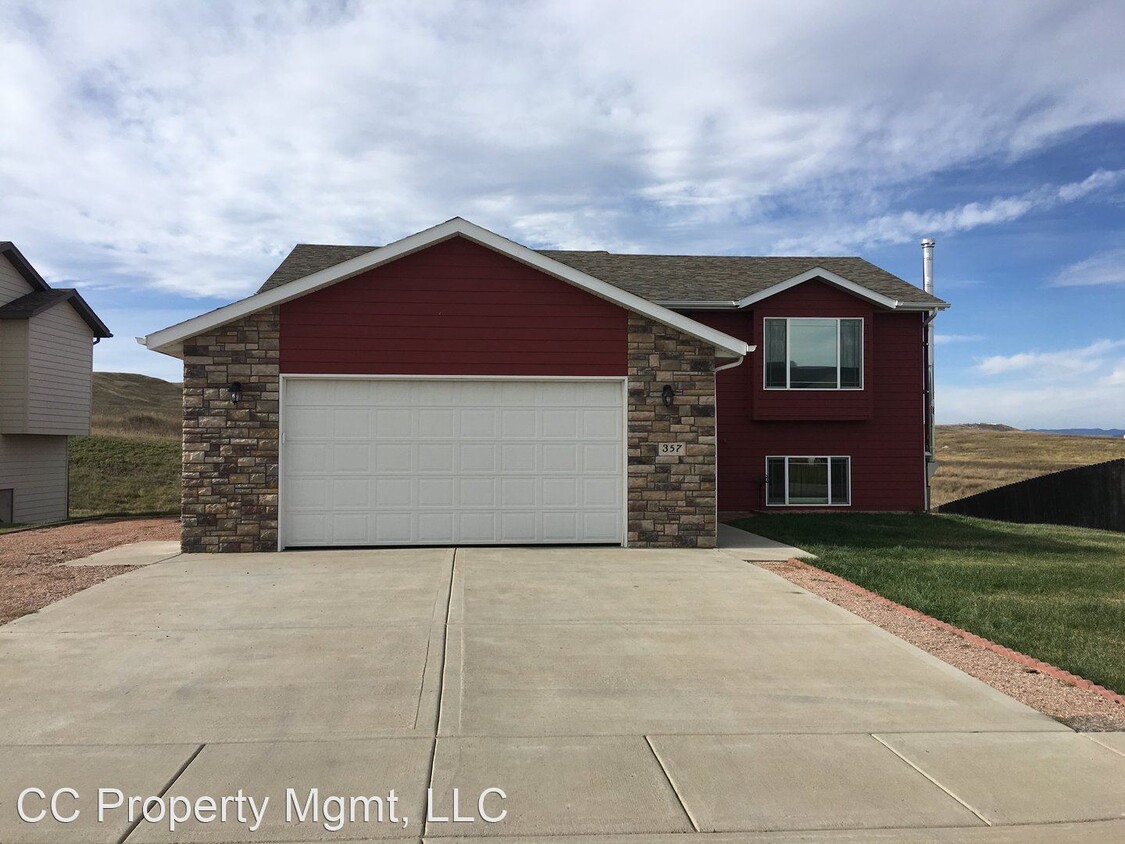 Primary Photo - 4 br, 3 bath House - 357 Big Badger Dr.